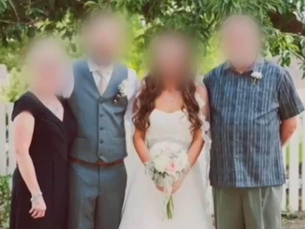  PORODICA MOG MUŽA ME MRZI": Mlada objavila fotografije venčanja, kada vidite kako su izgledali  