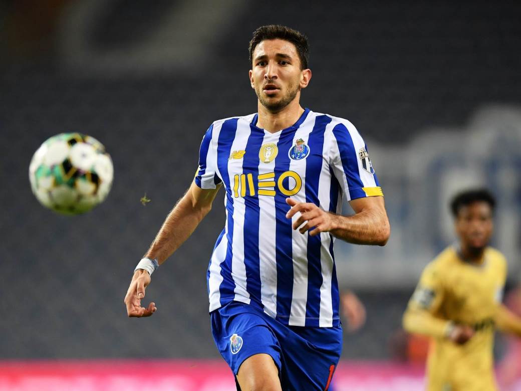  SRBIN FOLIRAO PROTIV JUVENTUSA, A HRVAT GA PROZVAO NA MREŽAMA: Halo, šta glumiš tamo na podu? (FOTO) 