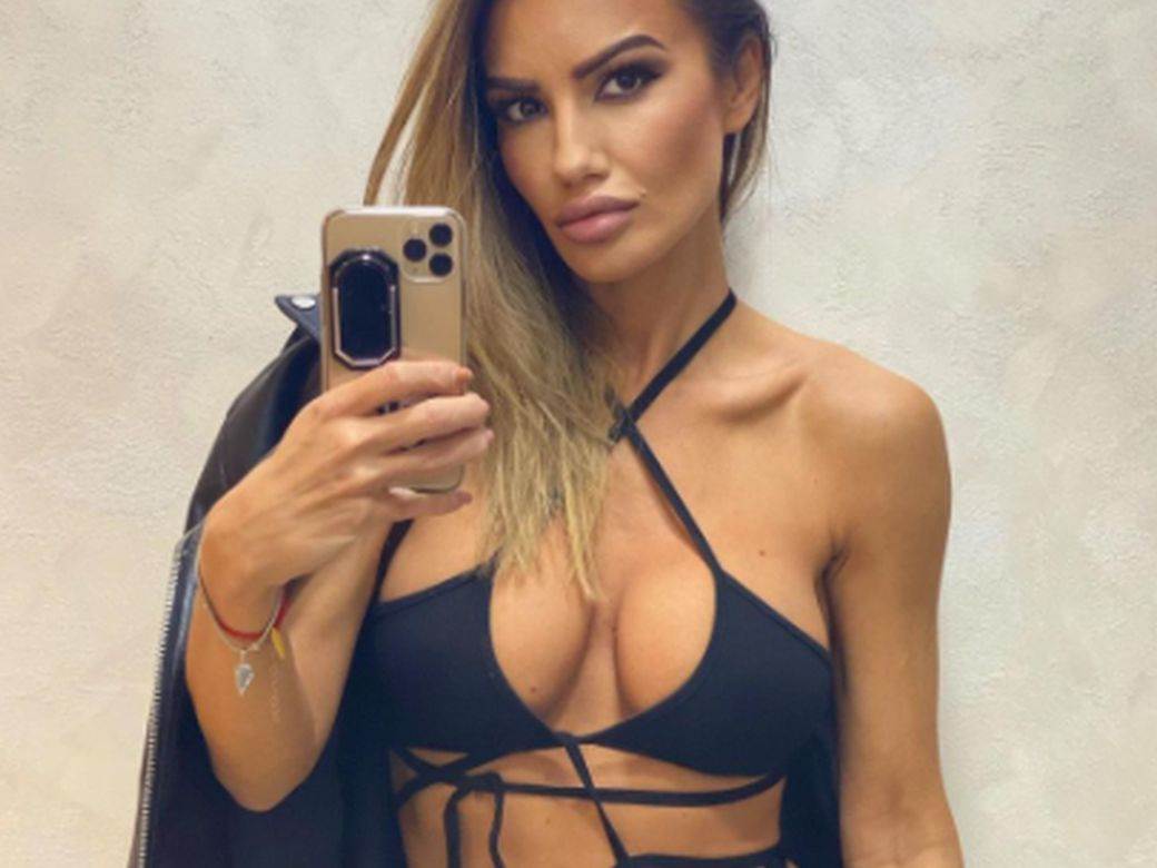  Sindi u komplikovanoj vezi 