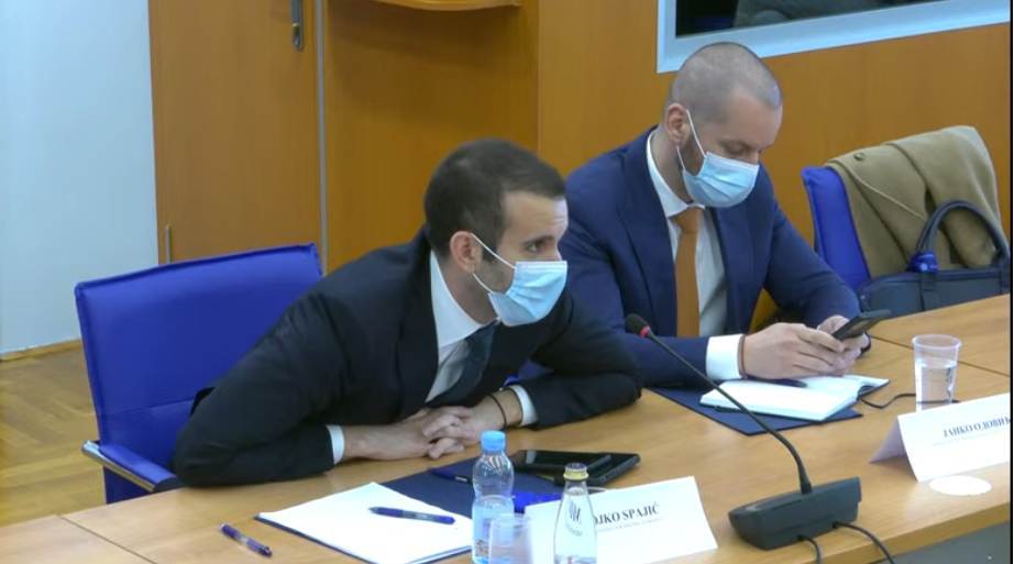  spajic mercedes kupio auto od svojih para 