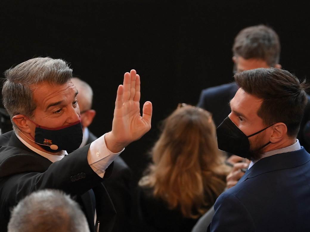  POSTAO PREDSEDNIK BARSELONE I ODMAH POSLAO PORUKU MESIJU: Imao je šta da poruči i treneru - Ronalde, dobro znaš... 