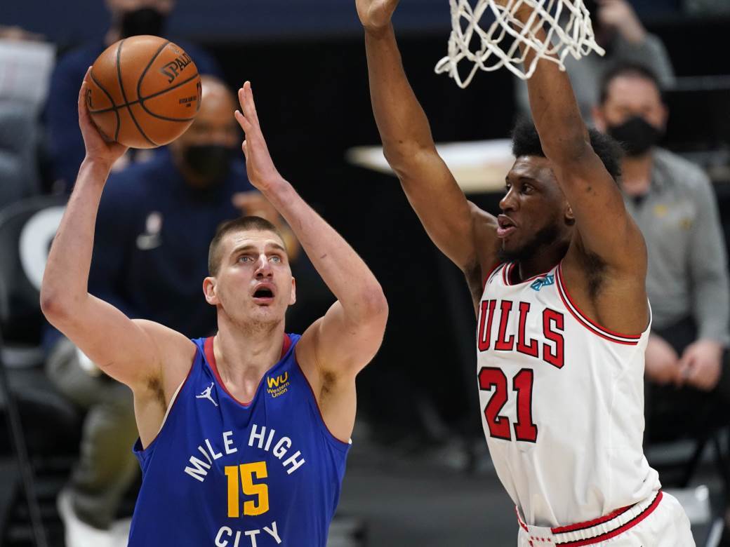  nikola jokic nba denevr nagetsi 