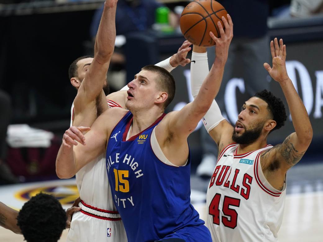  nikola jokic denver nagetsi 
