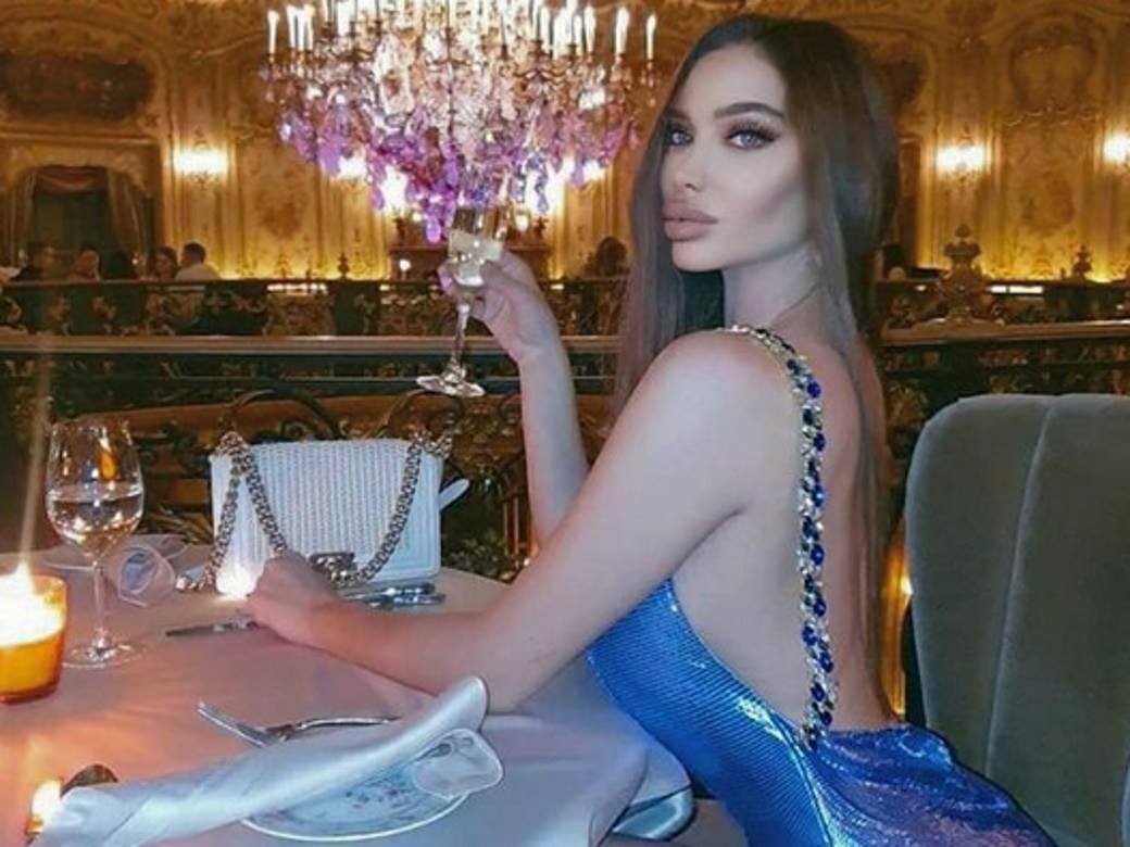  Starleta Soraja Vučelić objavila je seriju slika iz luksuznog restorana u Rusiji 