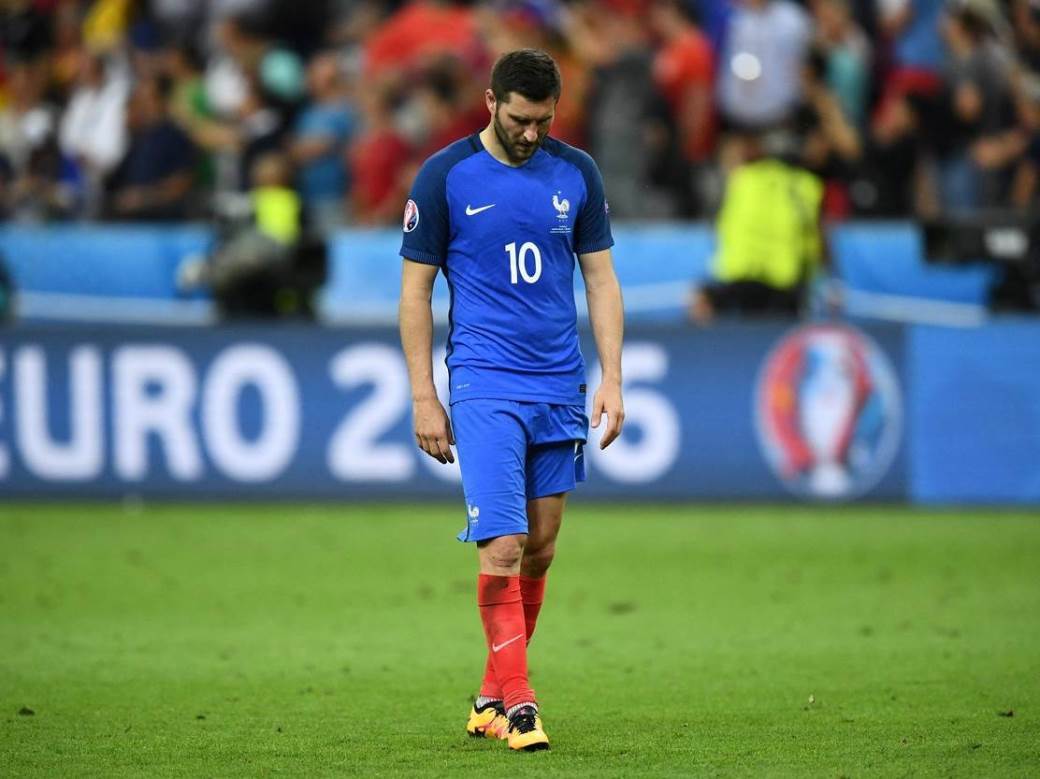  ODBIO LIVERPUL I AVION PUN ŠUNKe 