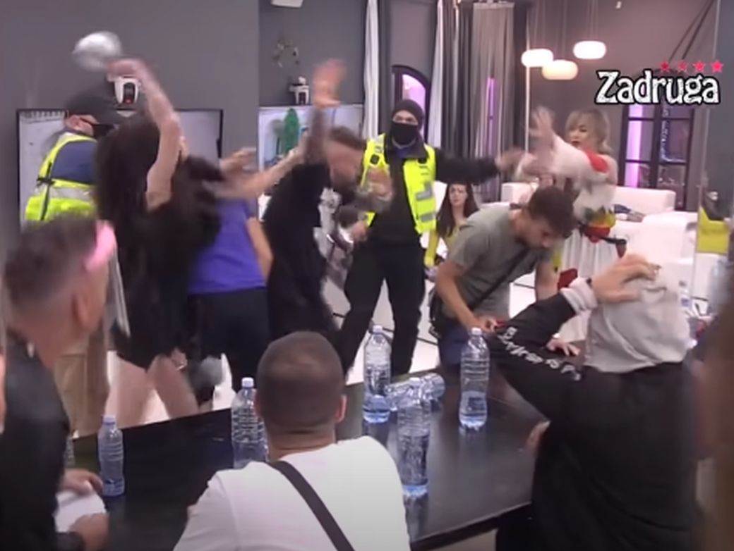 HAOS U ZADRUZI! ŽESTOKI FAJT MILJANE I TARE Nišlijka je pljunula 