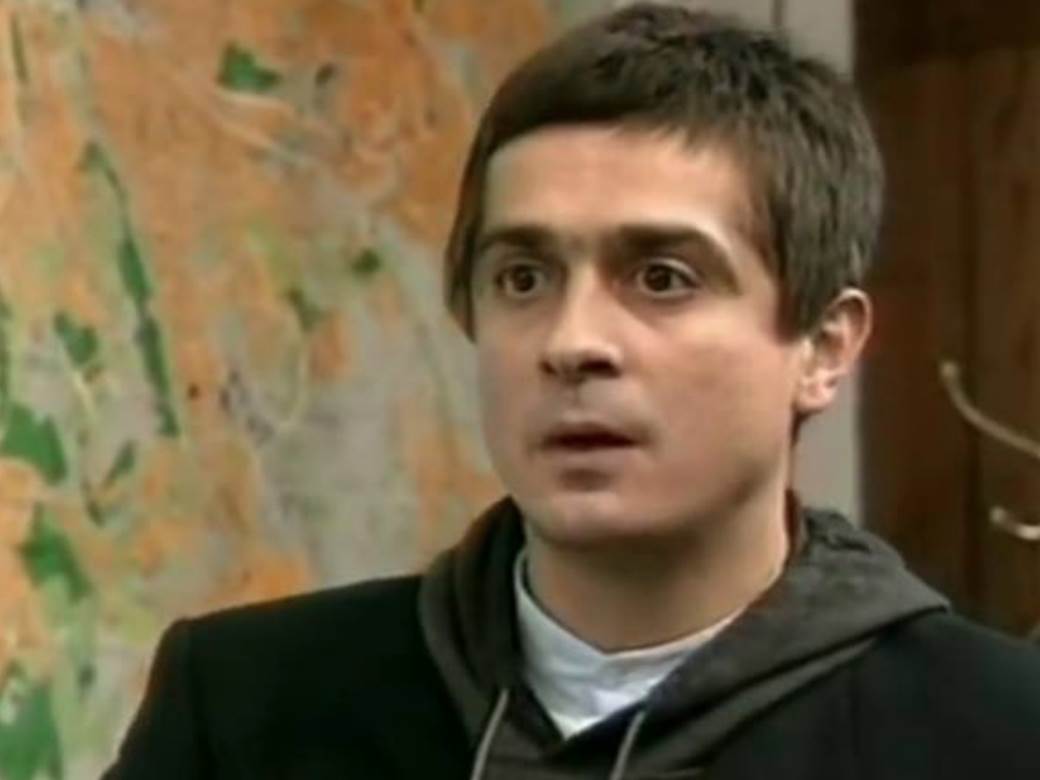  SEĆATE LI SE ROBIJAŠA BUBAMARE IZ "PORODIČNOG BLAGA 