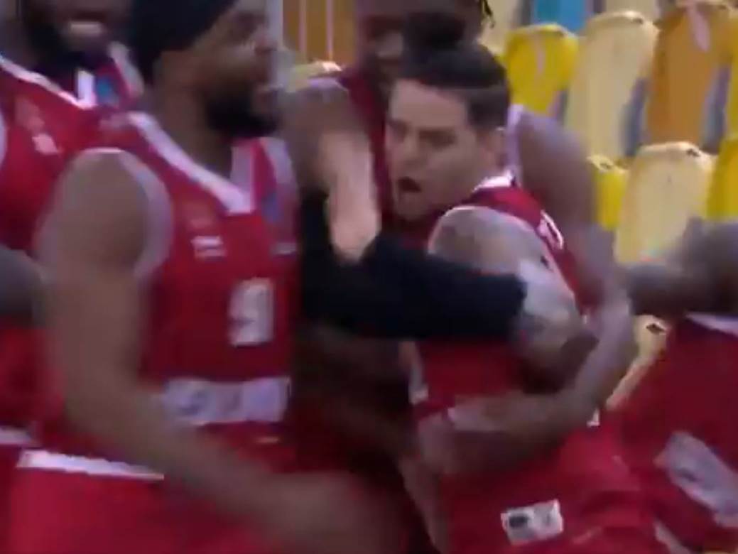  LUDNICA ZA PAMĆENJE, TROJKOM UZ SIRENU ZA FINALE EVROKUPA: Šok završnica, Monako je na korak od Evrolige! (VIDEO) 