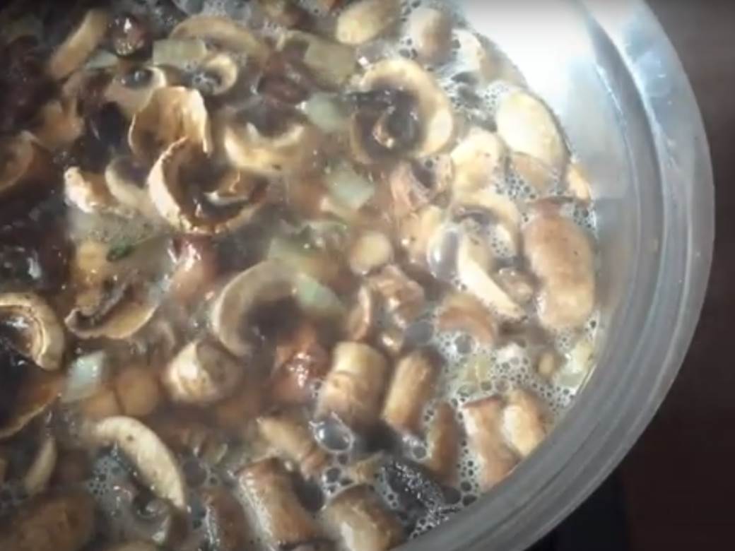  corba sa sampinjonima recept 