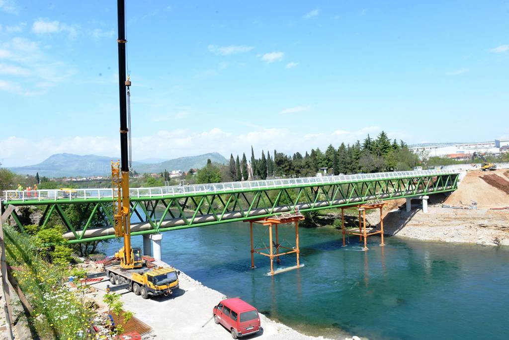  novi pjesacki most na moraci podgorica glavni grad 