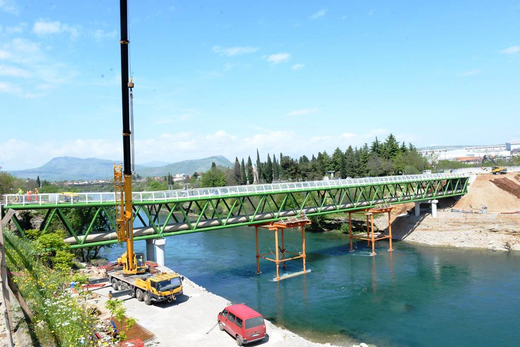  novi pjesacki most na moraci podgorica glavni grad 