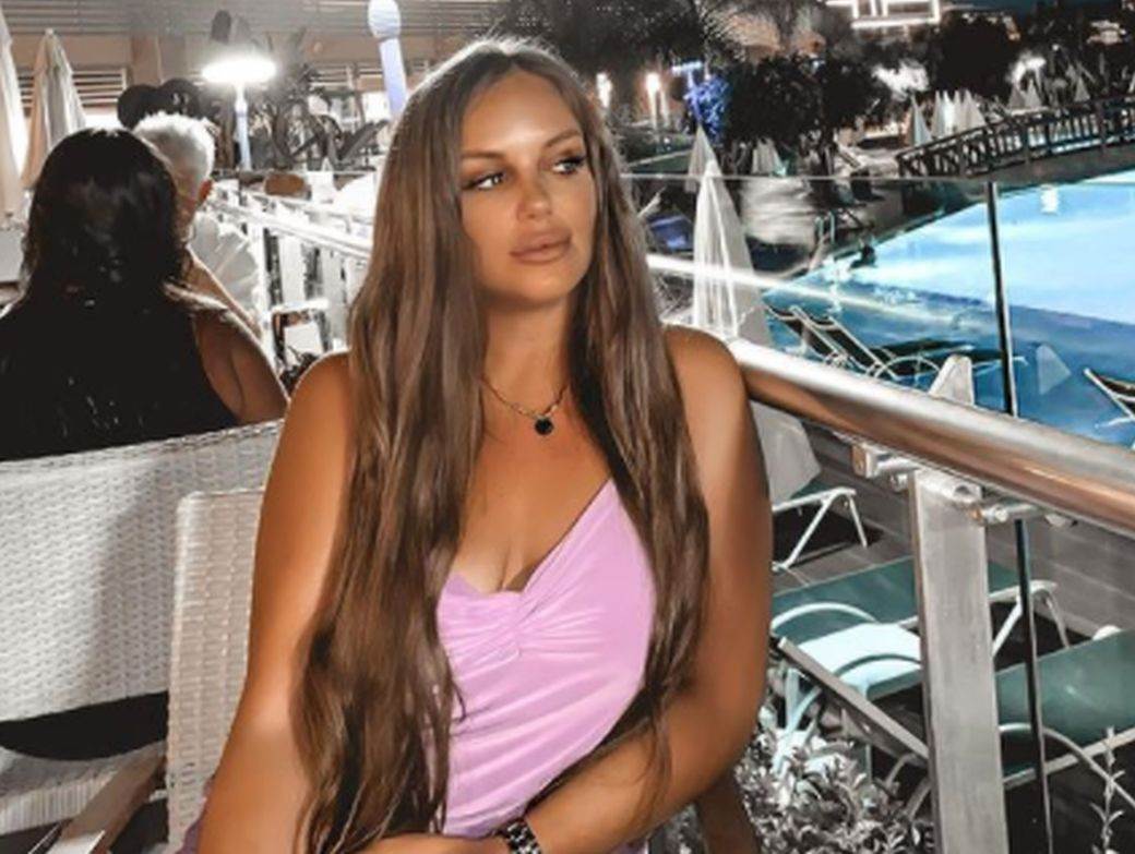  natasa rodic u crnoj gori slike u kupacem 