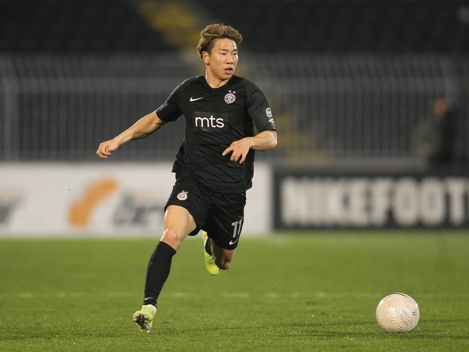  takuma asano raskinuo ugovor  