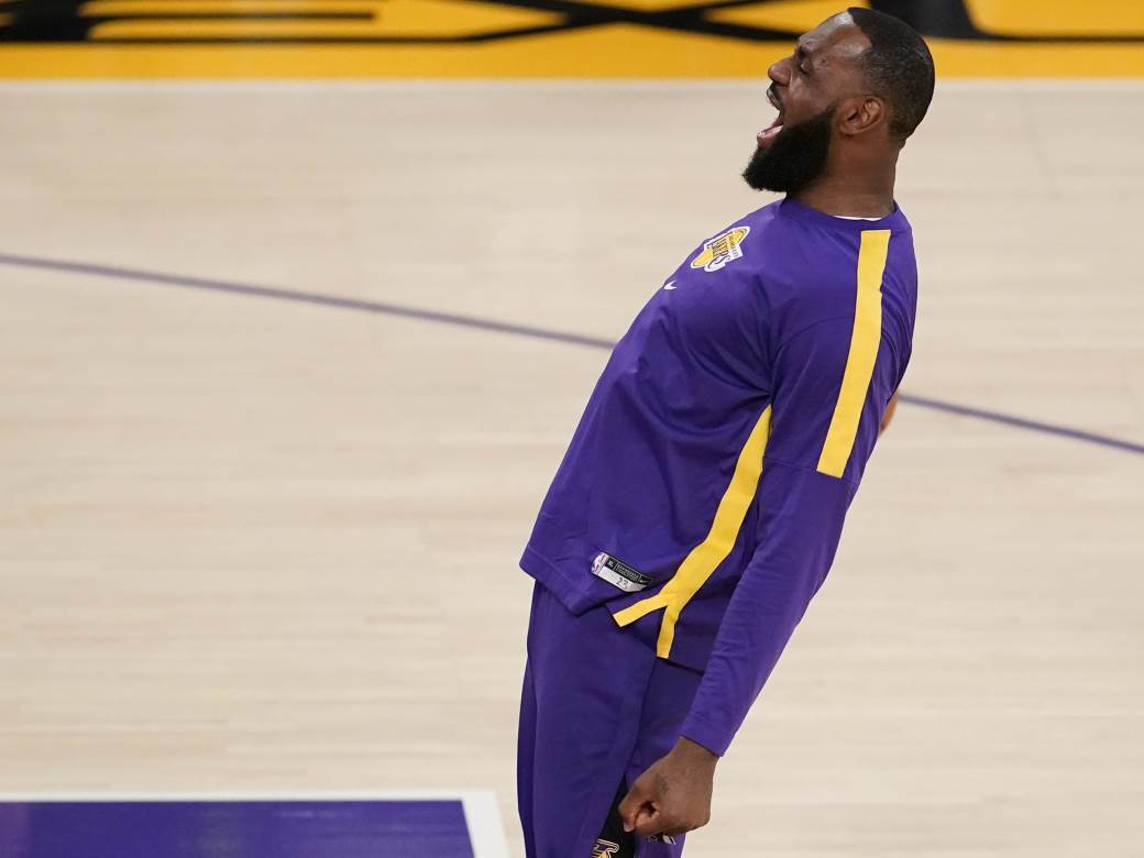  lebron dzejms lejkersi 