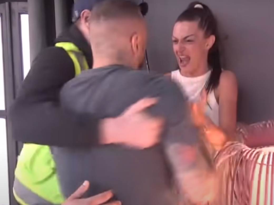  tara divljala plakala popila celu tabletu 