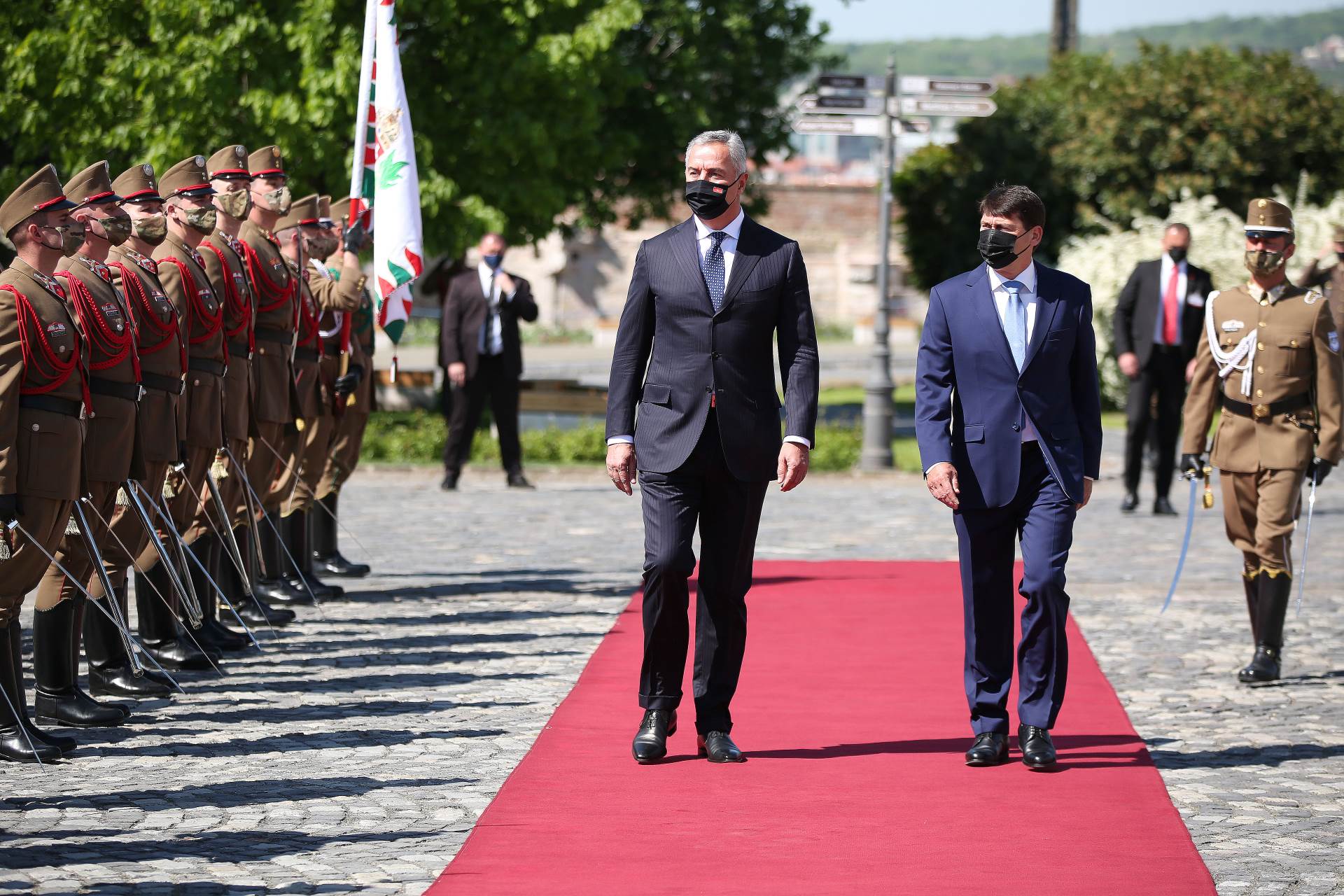  milo djukanovic u posjeti budimpesti 