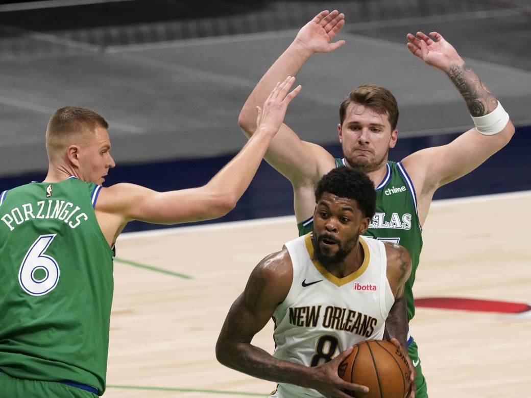  Luka Dončić i Kristaps Porzingis svadja 