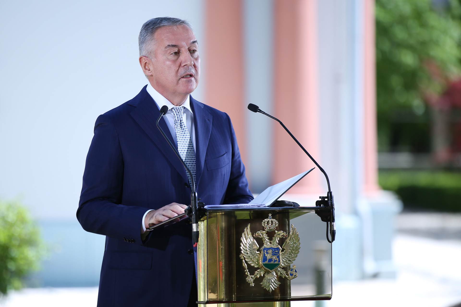  milo djukanovic o srebrenici i leposavicu dps 