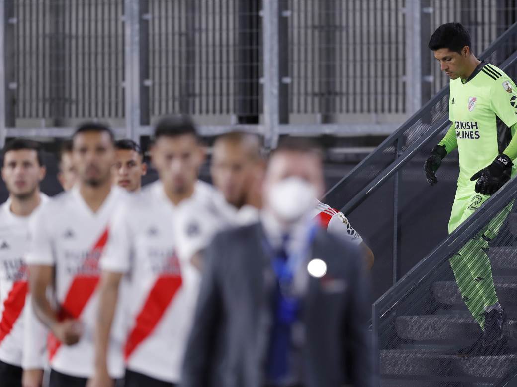  vezista Enco Perez kao golman 