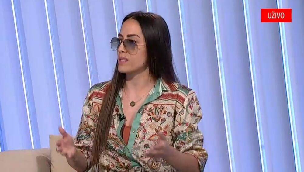  milena ćeranic u tivtu pjevala mladicu 