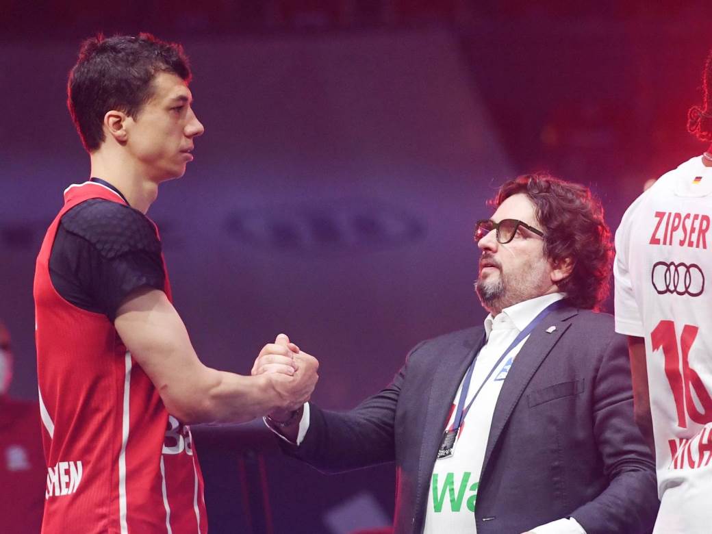  trinkijeri sokirao barselonu u kataloniji  