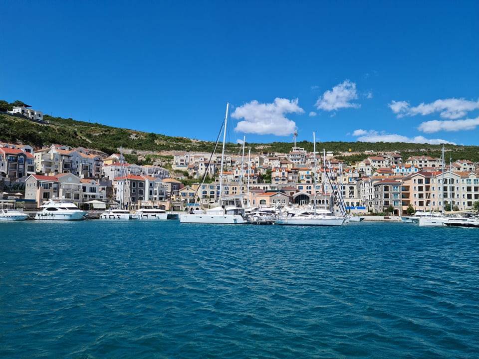  Vlada DPS-a prvobitno planirala da na tenderu ponudi 60 odsto kapitala "Luštica Developmenta" 