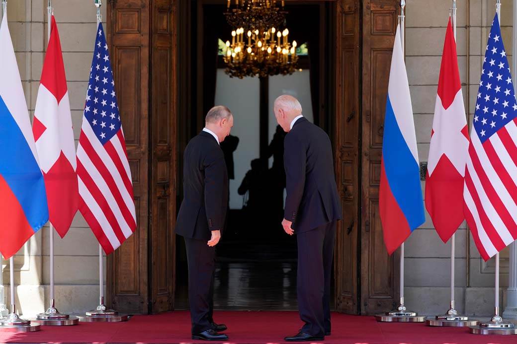  sad protjeruje ruske diplomate 