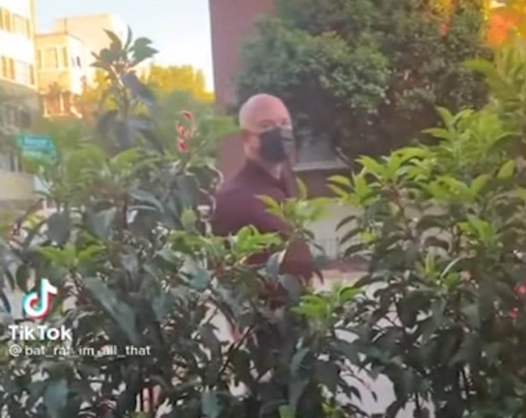  tiktoker dobacivao dzef bezosu na ulici 