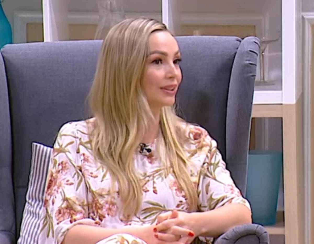  jelena gerbec izvadila silikone 