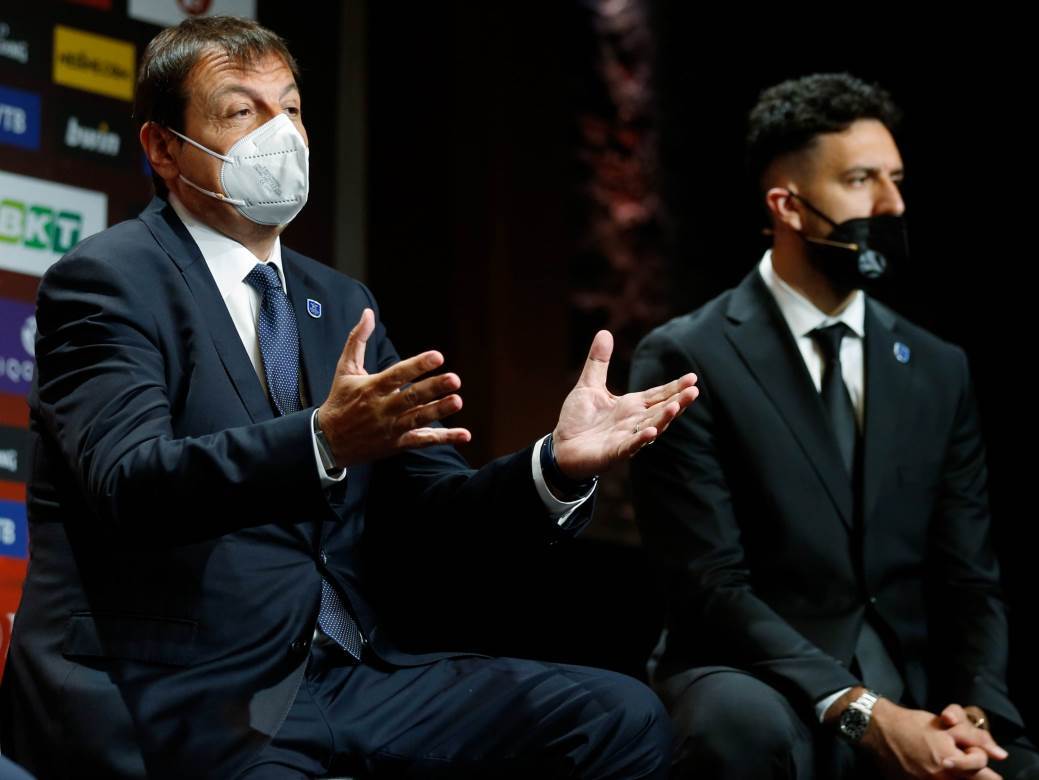  milos teodosic nece preci u efes 