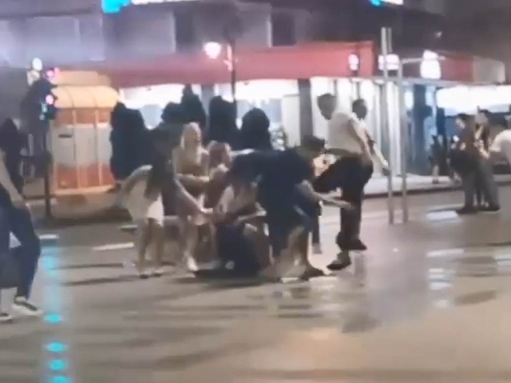  nis masovna tuca u centru grada 