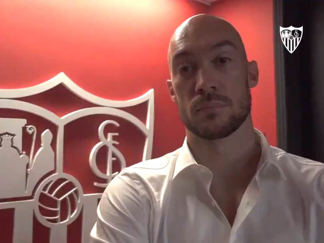  Marko dmitrovic presao u sevilju 