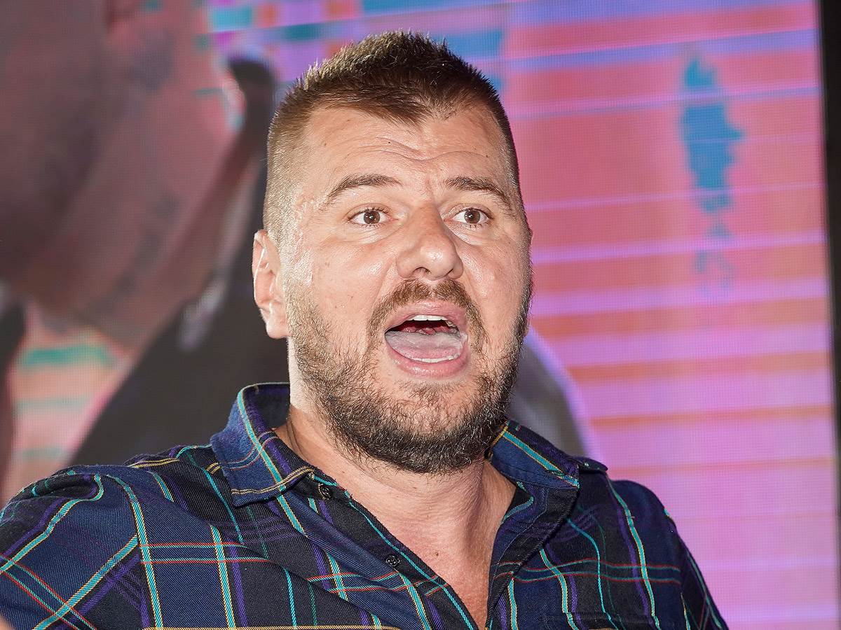  janjus u budvi sa novom djevojkom 