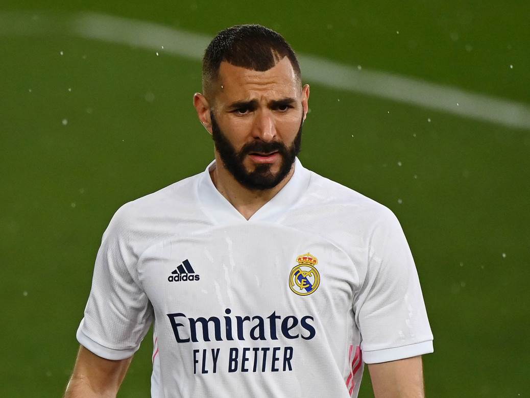  real madrid korona benzema 