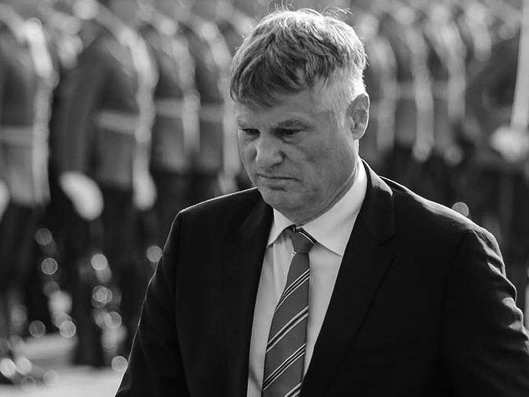  miroslav lazanski preminuo 