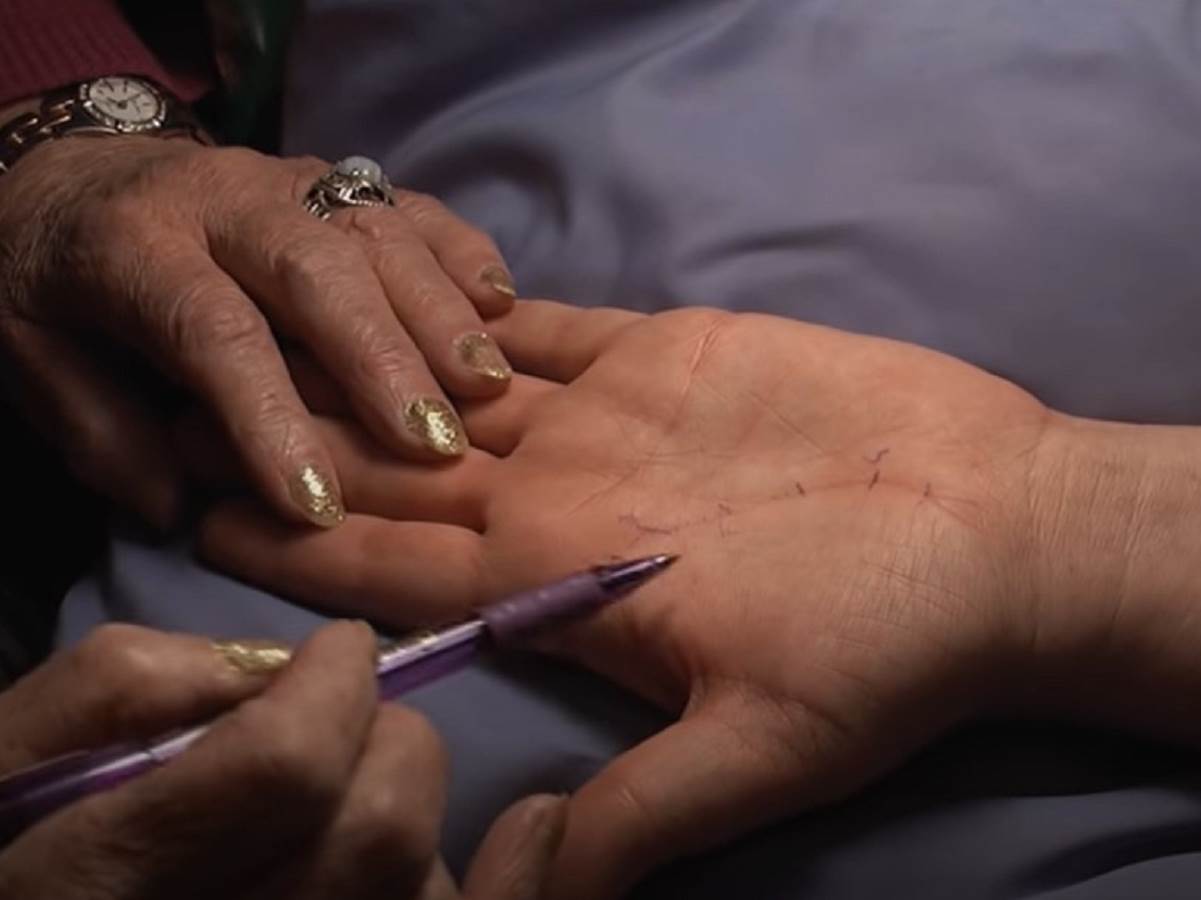  slovo m na dlanu sta znaci 