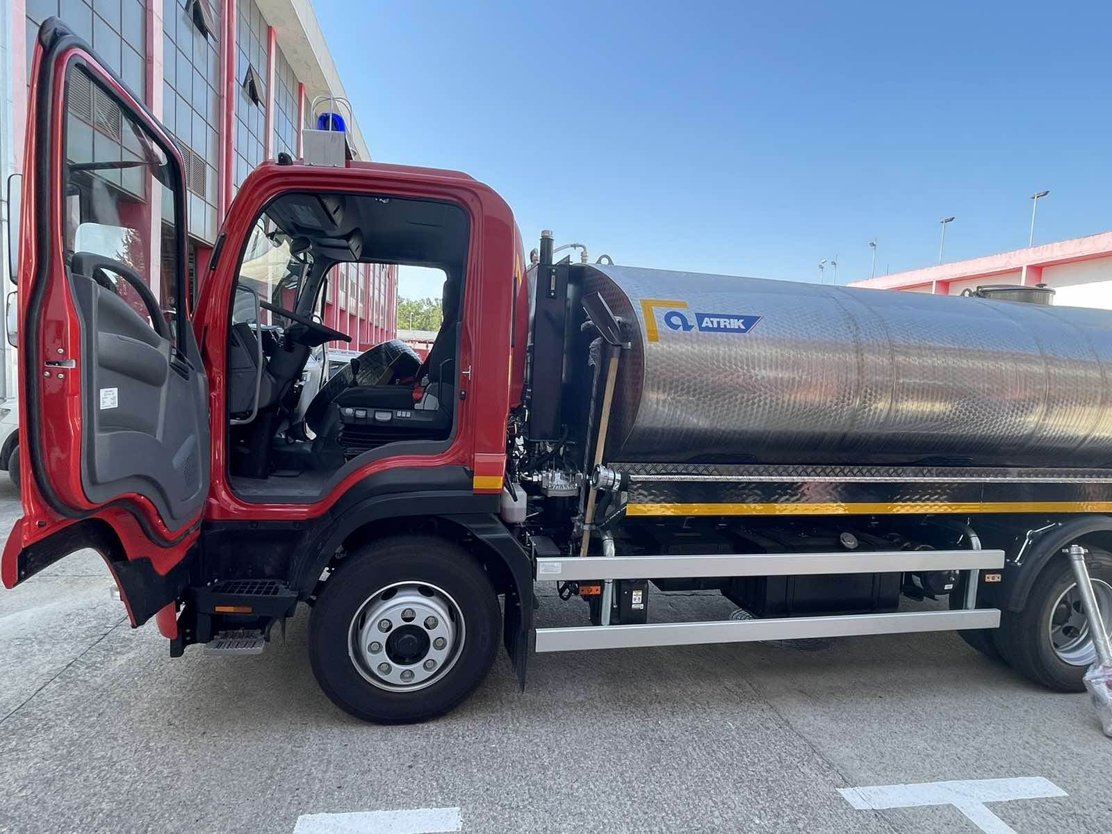  lužba zaštite i spašavanja Glavnog grada nabavila još jednu cistijernu za prevoz vode 