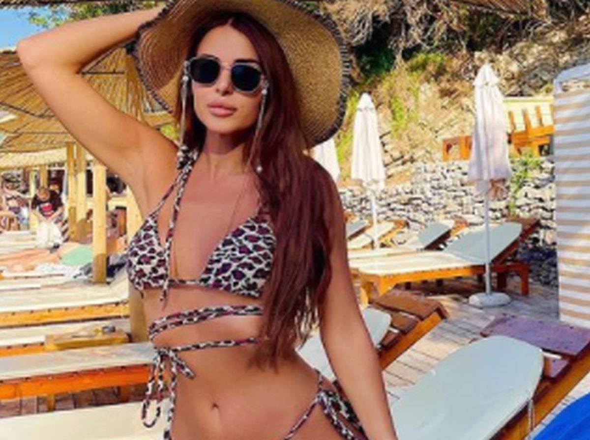  anastasija raznatovic selfi lift 