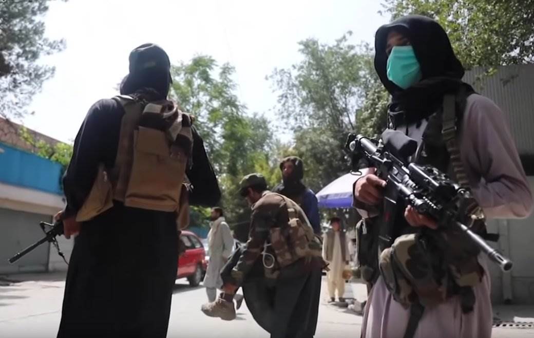  talibani objesili les na dizalicu 