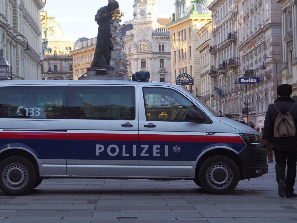  18 srba uhapseno u becu 