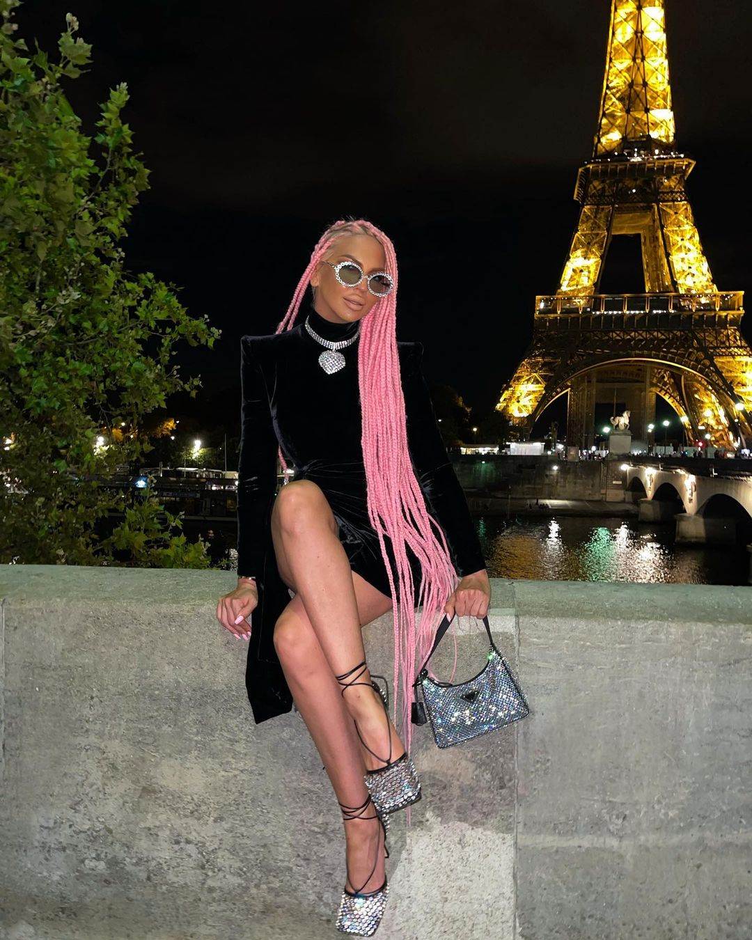 stajling jelene karleuse preko 3000 eura | Magazin | Zvijezde i tračevi