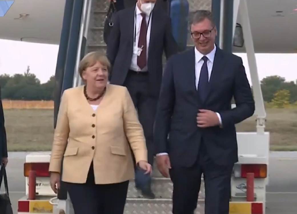  angla merkel sta znaci boja sakoa koji nosi 