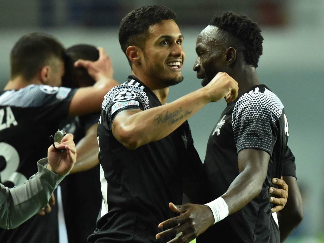  Šerif pobedio Šahtjor, a Dortmund Bešiktaš 