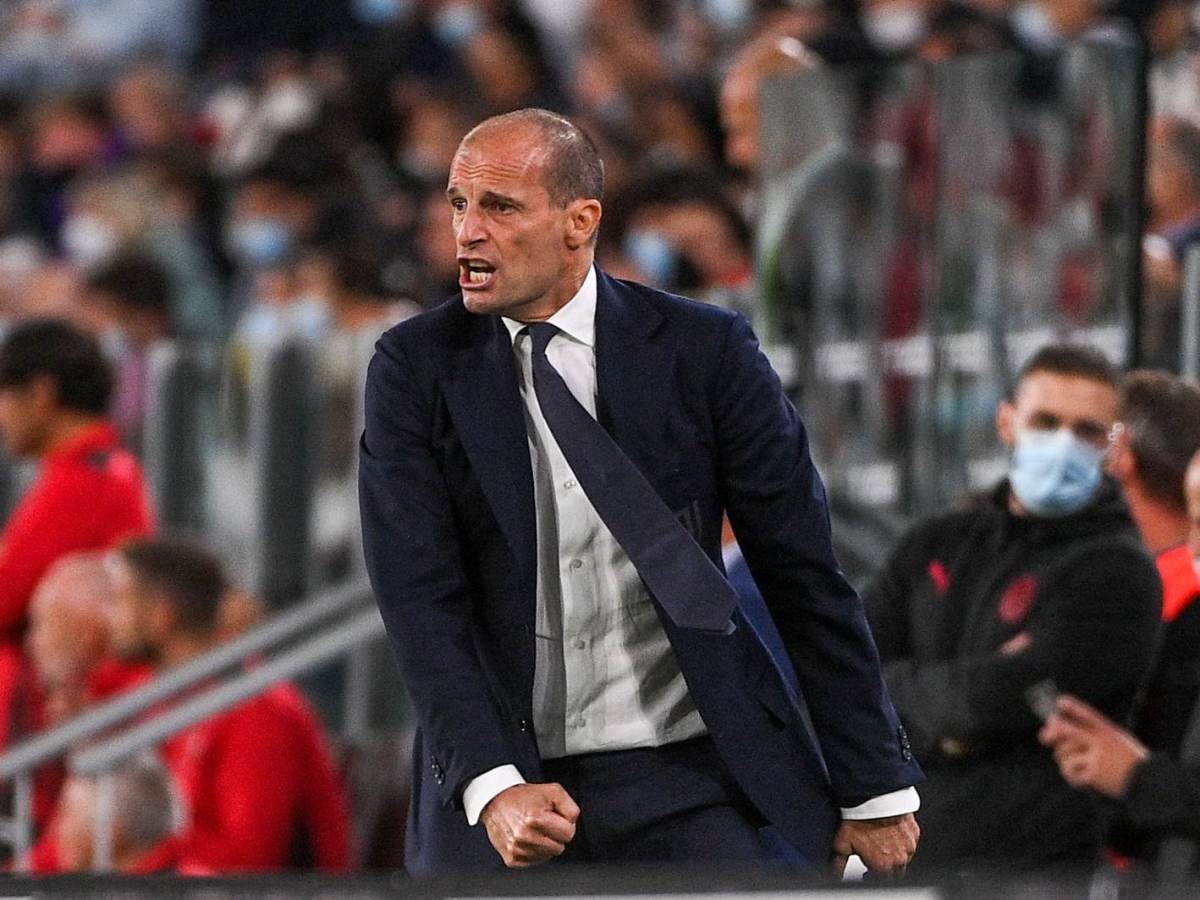  Trener Juventusa Masimilijano Alegri oglasio se posle poraza od Milana. 