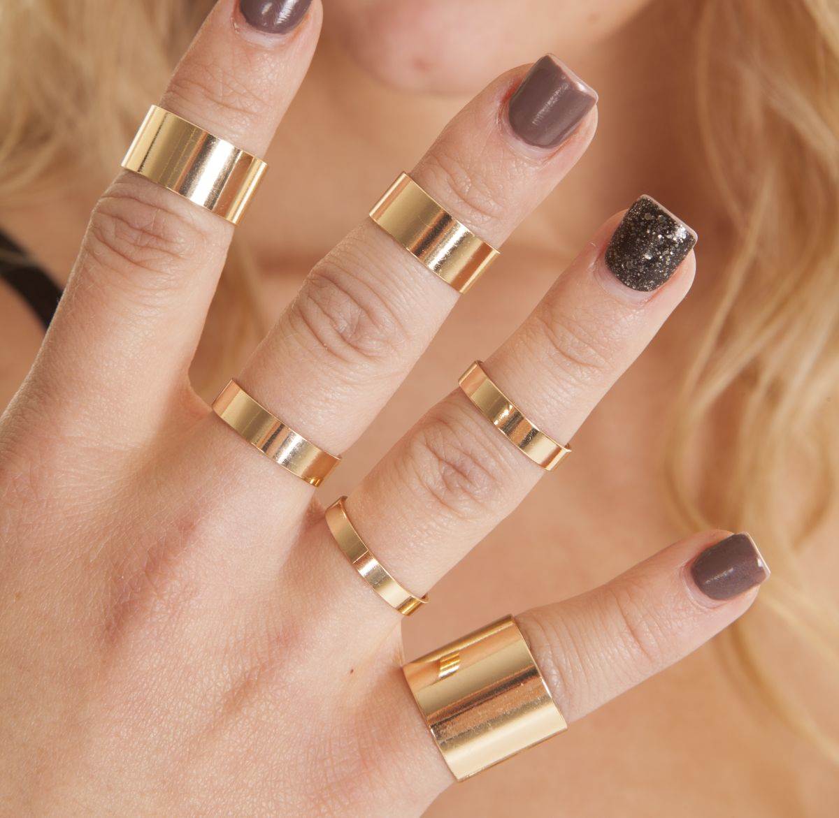  Kako se nosi zlatan nakit 