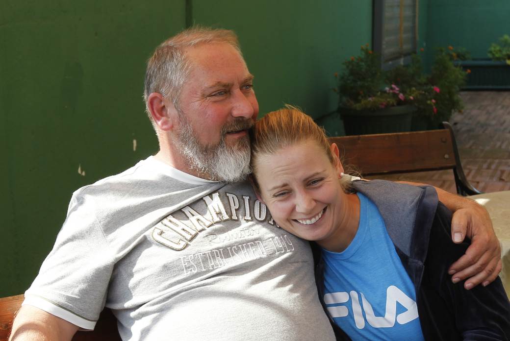  jelena dkovic oglasila se na drustvenim mrezama zbog privatnih problema 