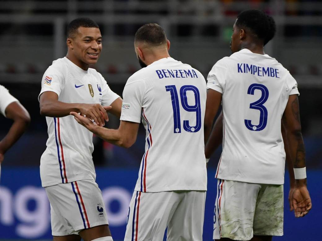  VEROVALI ILI NE, OVO NIJE OFSAJD! O GOLU MBAPEA SVI PRIČAJU: Navijači su u čudu, ali nisu znali za ovo čudno pravilo! 