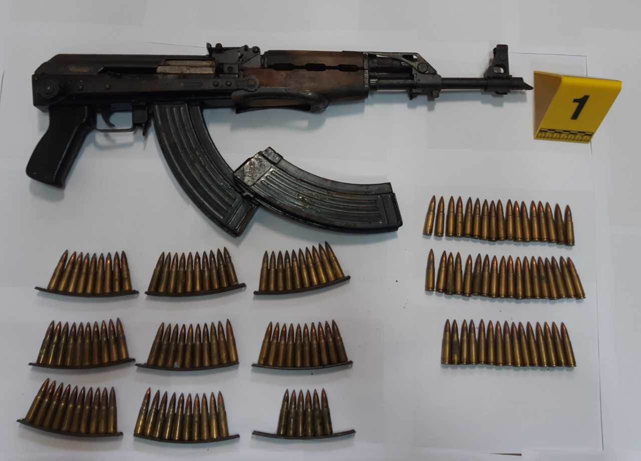  ko je pucao iz automatske puske u niksicu 