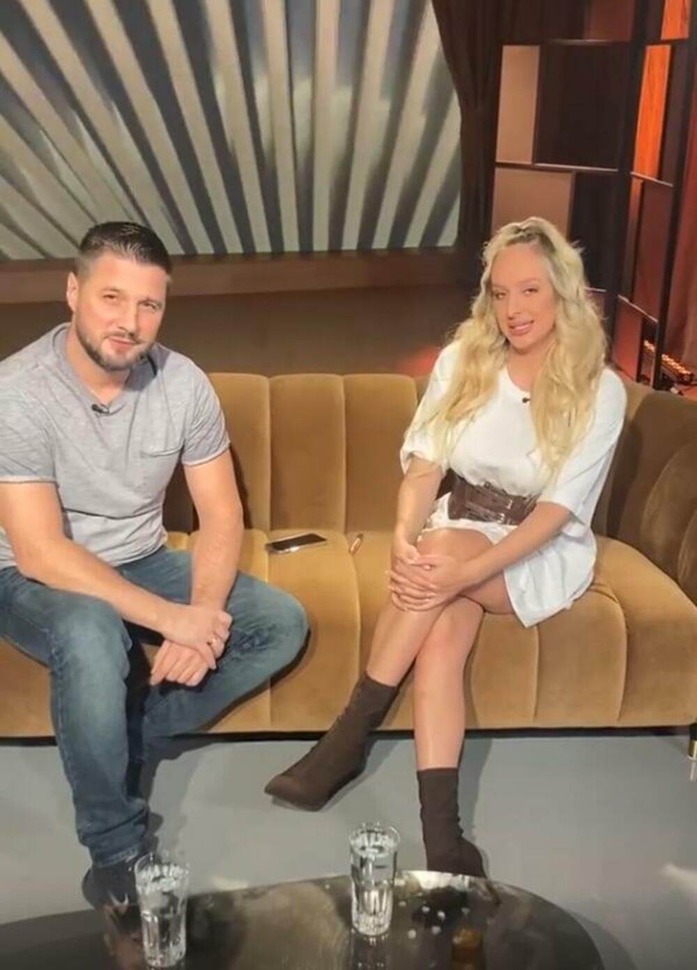  zena svakog mjeseca salje luni i marku 50 eura 