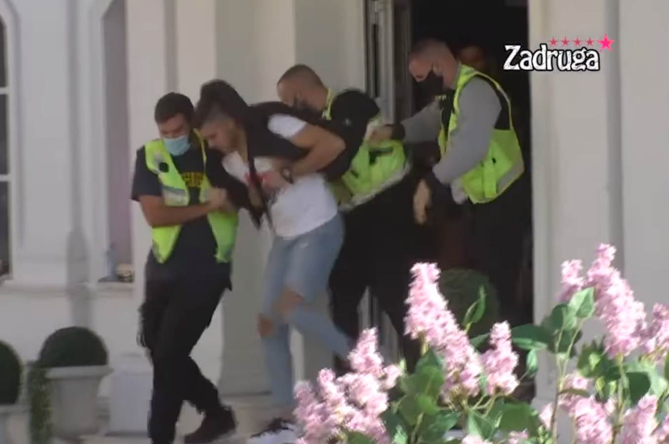  dejan dragojevic lomi sve po zadruzi 